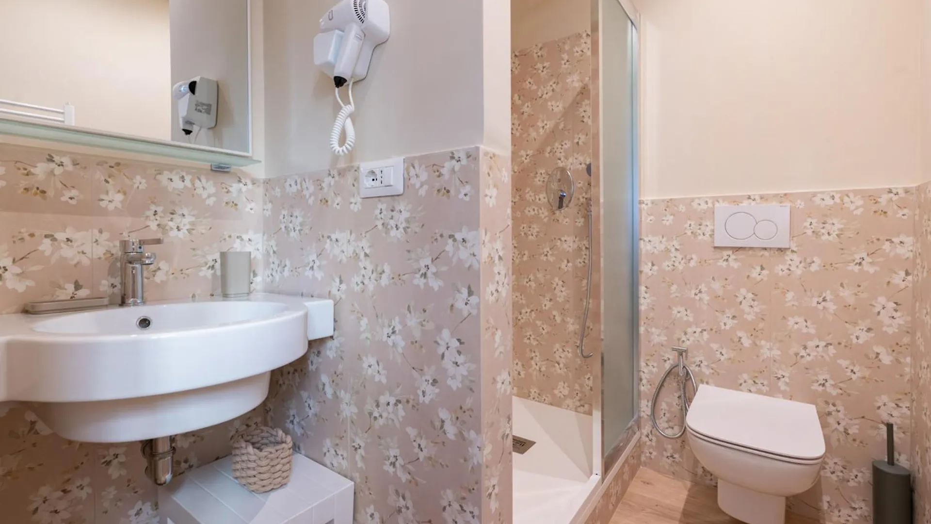 Hotel Residenza Lucrezio Rzym
