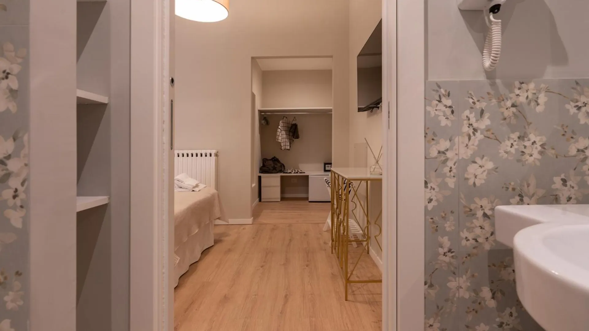 Residenza Lucrezio Hotel Rome Guest house