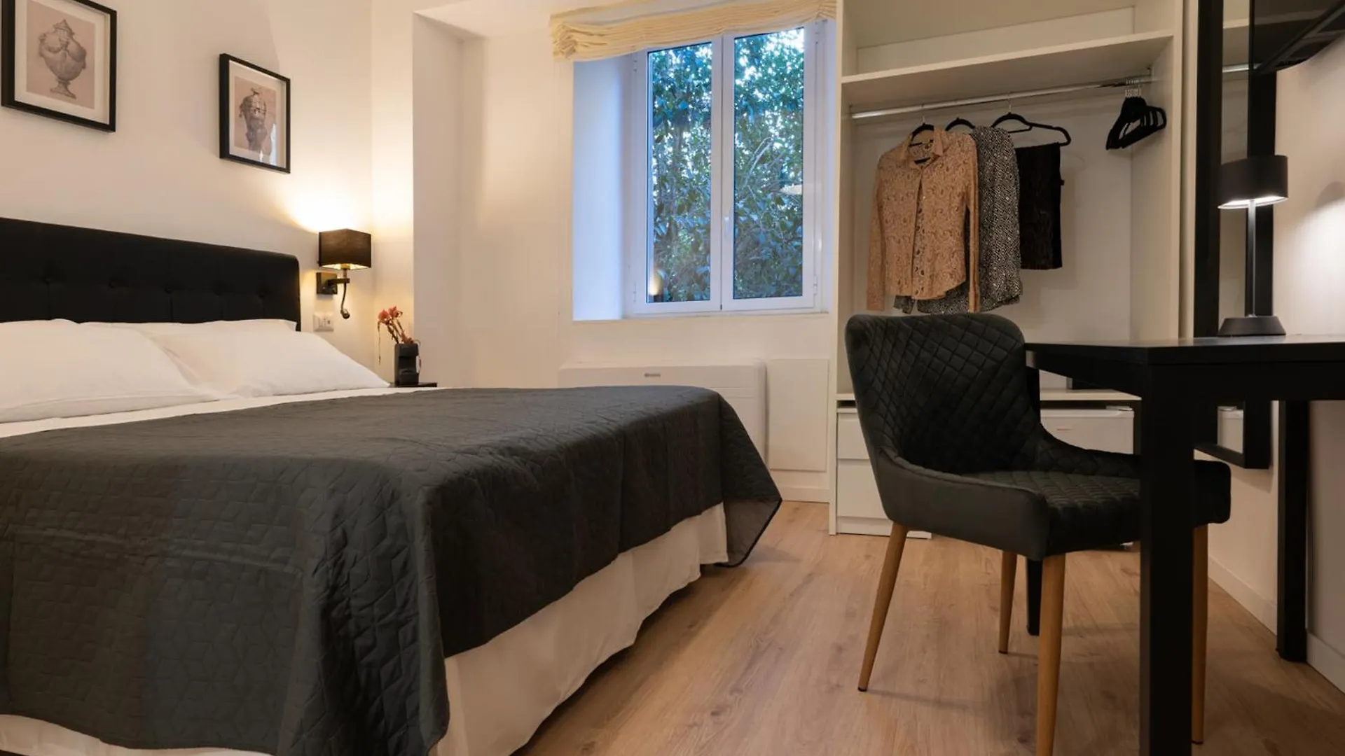 Residenza Lucrezio Hotel Rome Guest house